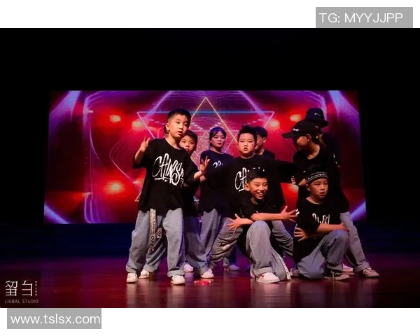 西安街舞队的阵地战揭秘：舞动城市脉搏与文化交融的深度探索